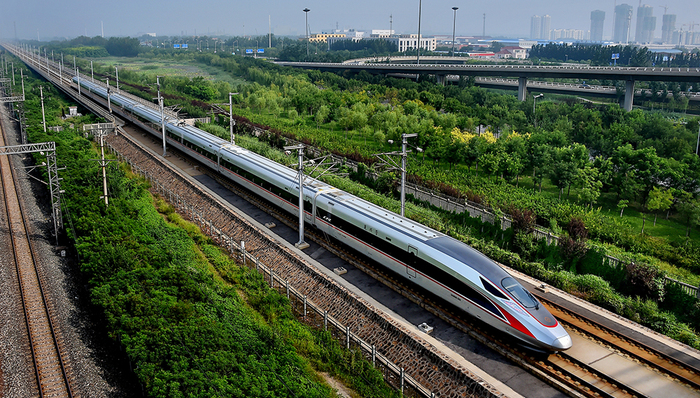 京沪高铁回应证监会问询：员工仅67人，采取托管模式