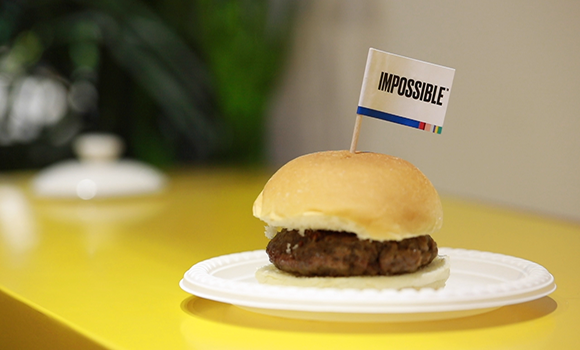 网红人造肉汉堡是不是真香？可以在进博会上试试