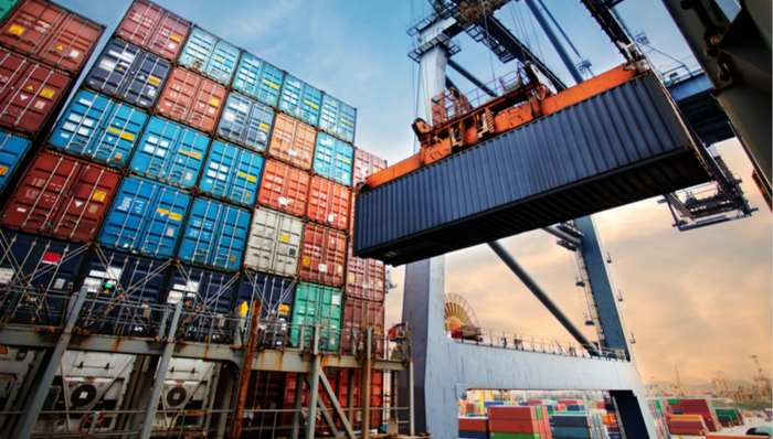 直通部委| 海关总署：中国前10个月贸易顺差2.35万亿 市监总局：“双11”严打价格欺诈