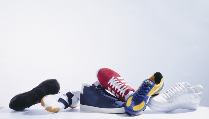 90后大学生休学“炒鞋”欠1000多万，涉诈骗被拘三个月