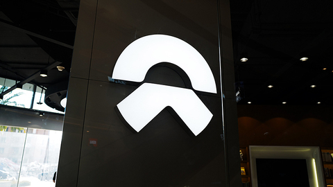 【深度】蔚来，疾驶至命运十字路口