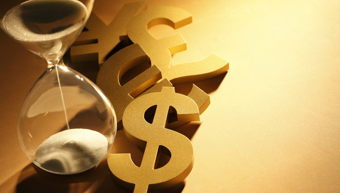 沪深300ETF期权来了，标的基金赢家通吃，华夏基金失意