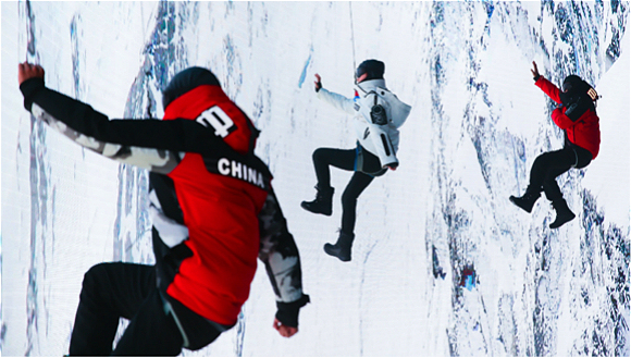 波司登户外羽绒服