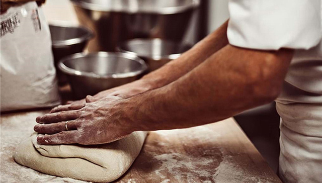 从玛德琳到蝴蝶酥，烘焙坊对于一家酒店意味着什么？