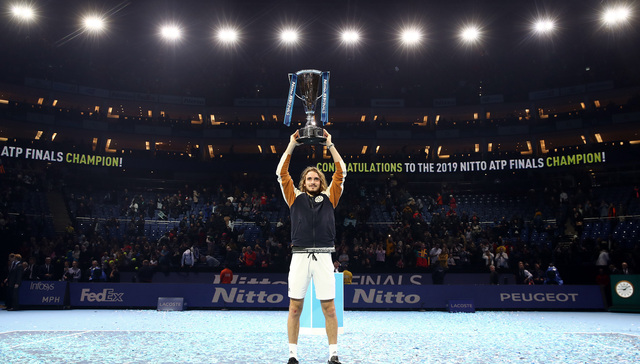 从陪练到ATP总决赛冠军，希腊少年西西帕斯凭什么能做到？