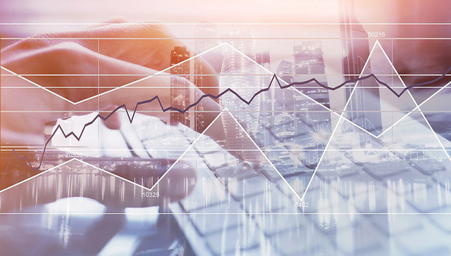 ST岩石,白酒,鲜言