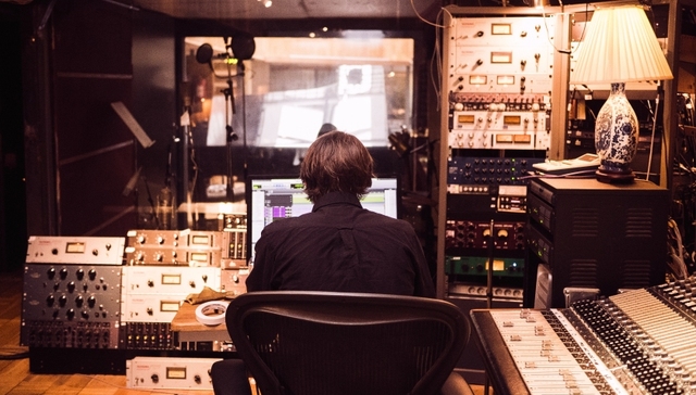 出道四年，会唱《野狼disco》的微软小冰在唱歌能力上都经历了什么？