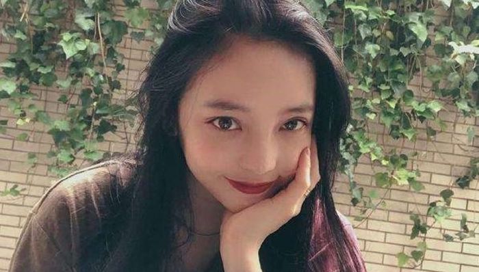 具荷拉，崔雪莉