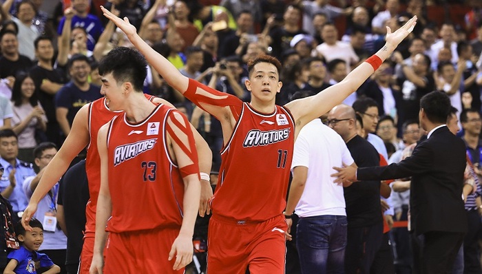 【特写】从落选国家队到1.7秒绝杀，22岁的沈梓捷让CBA记住了他