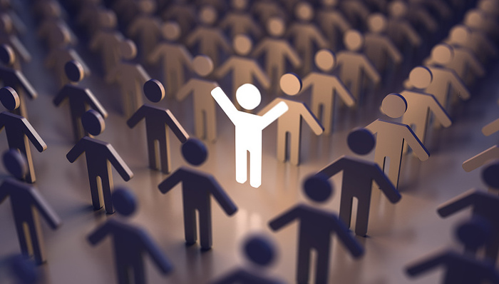 又一巨头入局保险！周大福拿下保险经纪牌照，保险中介行业洗牌加速