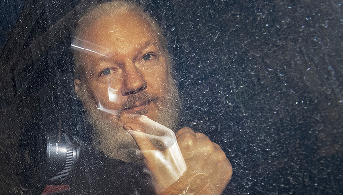 美国社会,阿桑奇