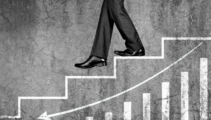 ST威龙,戴帽,违规担保,跌停,股价新低