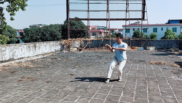 那些练太极的年轻人