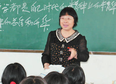 张桂梅,校长,丽江市,山里娃,云南丽江,调动学生,云南省委,张老师,上线率,南泥湾