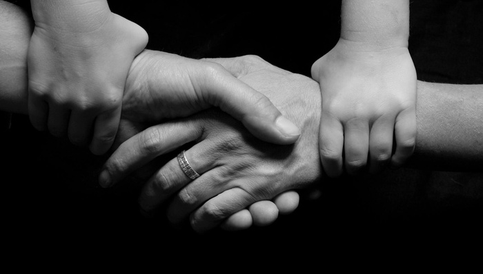 互联网巨头的“互助”生意