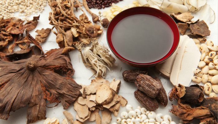 走向世界，让“中国处方”造福人类