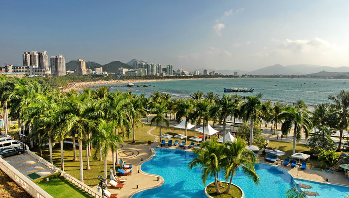 近百万老人在琼过冬，激活当地服务产业