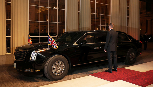 “野兽”亮相伦敦，美国总统的座驾越来越像坦克了