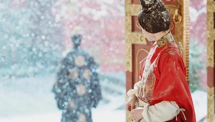 Q4备案备案开机剧前瞻：高举情感大旗，女性题材蜂拥而上