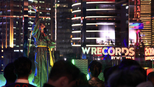 继公布W Records全新签约艺人后，上海外滩W酒店迎来一场视听盛宴