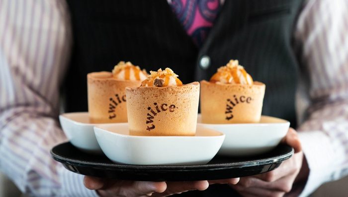 新西兰航空推出可食用咖啡杯，香草味儿的