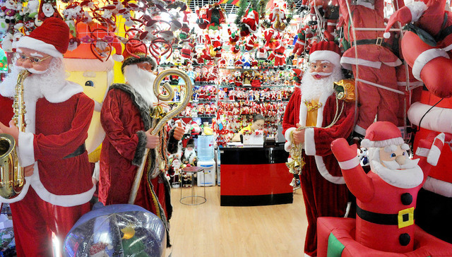 这个中国小镇承包了全球80%的圣诞用品市场