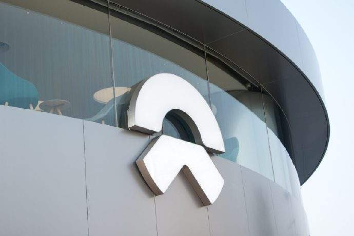 李斌：我没那么惨，创始人应有自己的坚持