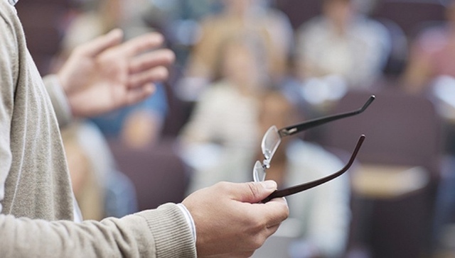 校外兼职被控贪污获刑后重审决定不予起诉， 广东教授娄高明获国家赔偿41万余元