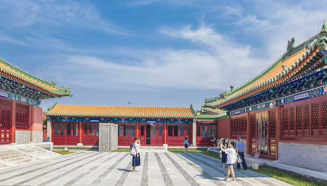 Turning the 600-year-old Beijing Longfu Temple area into the next Sanlitun