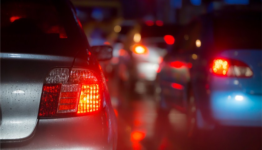 交管部门,降雪天气,黄色预警,北京交通广播,交通出行,雪情,公安交通管理局,车道,提示,安全距离