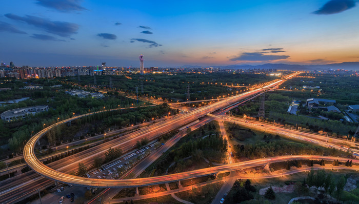 面板行业2020年将迎反转：这几只值得潜伏