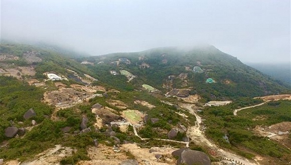 水库边建豪华墓、削山造地建别墅，这些事件处理得咋样了？