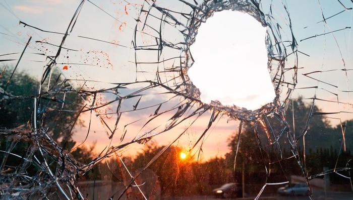 载37人客车途经吉林通化市发生交通事故，已致6死