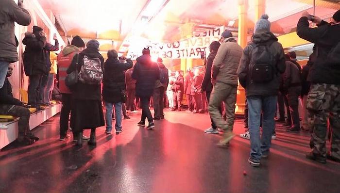 罢工,交通,高铁,儿童专列,磋商,民调