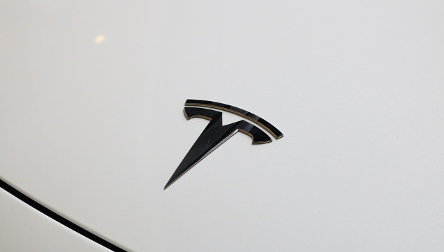 特斯拉股价创新高，高盛和大摩减仓踏空，赢家是谁？