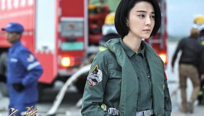 《空天猎》出品方春秋时代陷投资纠纷 中视传媒发公告索赔1725万元