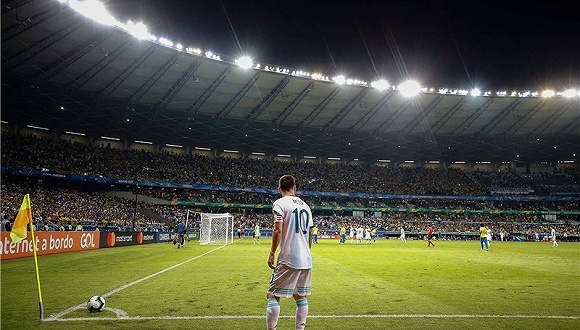 阿根廷球星贝隆：中国足球需要建立体系 梅西仍有机会赢得世界杯