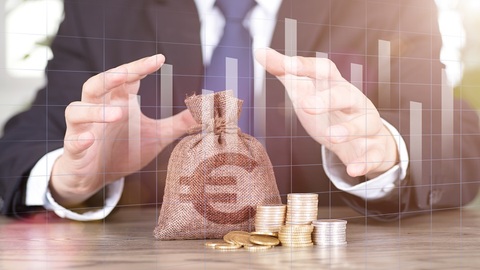 作家赵锐勇的资本兴衰史：从300亿市值掌门人到1300万悬赏对象