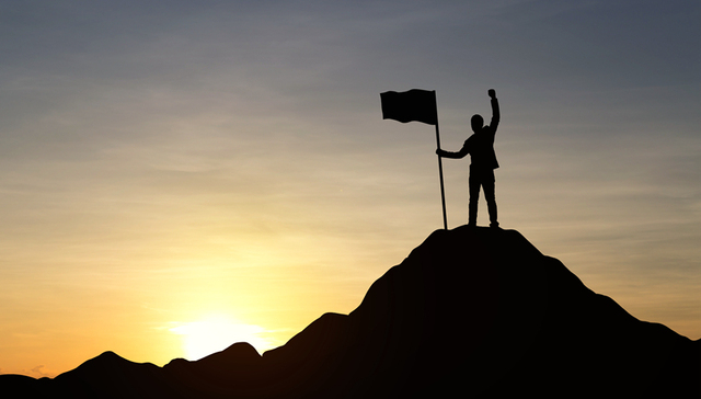 【重磅】界面新闻评出年度十大风光财经人物：猛人不配谈低调