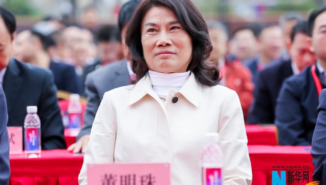 快看 | 董明珠：要敢于亮剑，在空调行业向奥克斯斗，不能低于国家标准