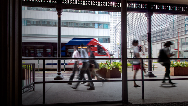 付费,快手,罗永浩,资源位,DAU,QuestMobile,视频,知识领域,创作者,作业批改