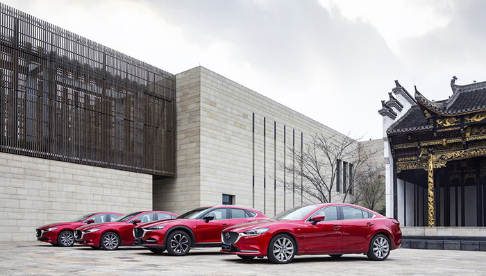 我们一口气试驾了马自达今年换新的全部车型 | 试驾