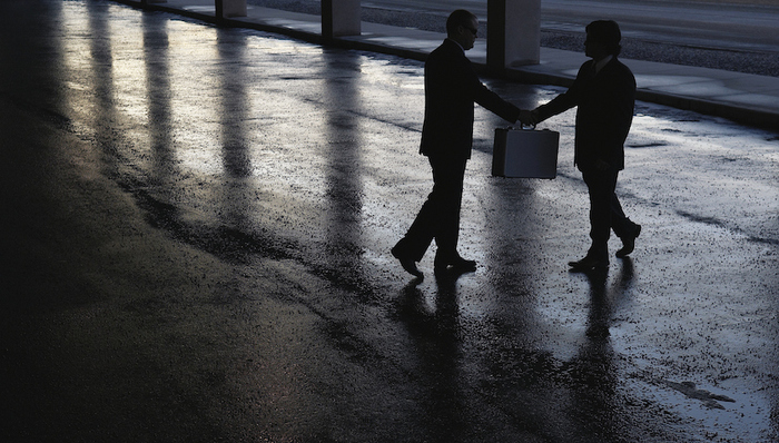 耍手段！场外交易变场内，中信证券香港、中信里昂遭监管公开谴责