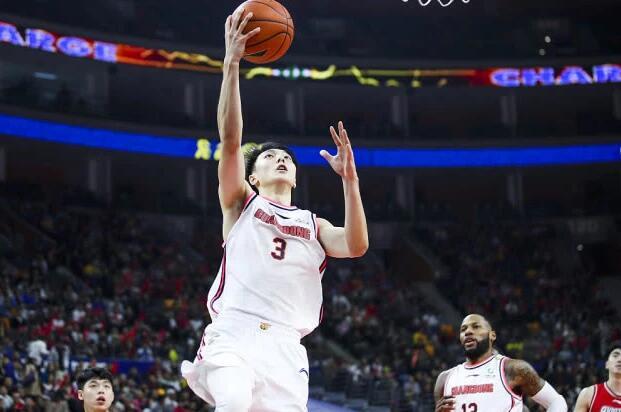 从毛头小子到CBA全明星首发，胡明轩靠什么完成蜕变？