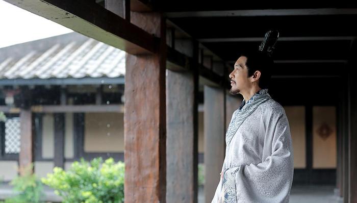 【专访】拍过《复活的军团》的导演想让你像追剧一样追历史纪录片