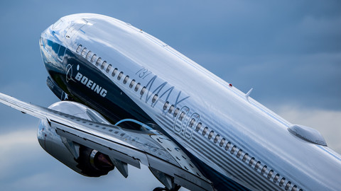 737MAX事件包袱沉重，波音正考虑大幅举债应对“烧钱无底洞”