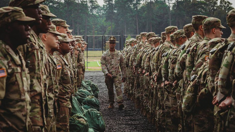 美军致信伊拉克要撤军？美将军：写得不好，是草稿