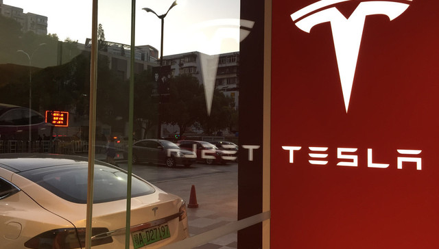 特斯拉股价创新高空头今年又亏20亿美元