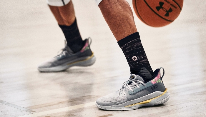 一周运动新品 | 一双可以当婚鞋的Air Jordan，牡丹花版库里战靴上线