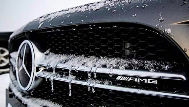 我们在极寒天气体验了多款奔驰车型以及腾势X PHEV的冰雪路面驾控表现｜试驾